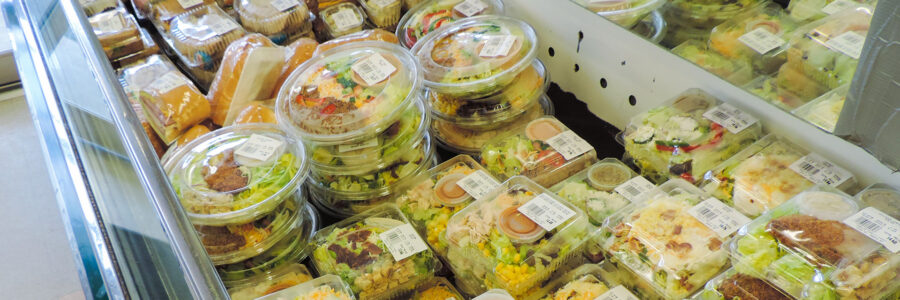 img-deli-clerk